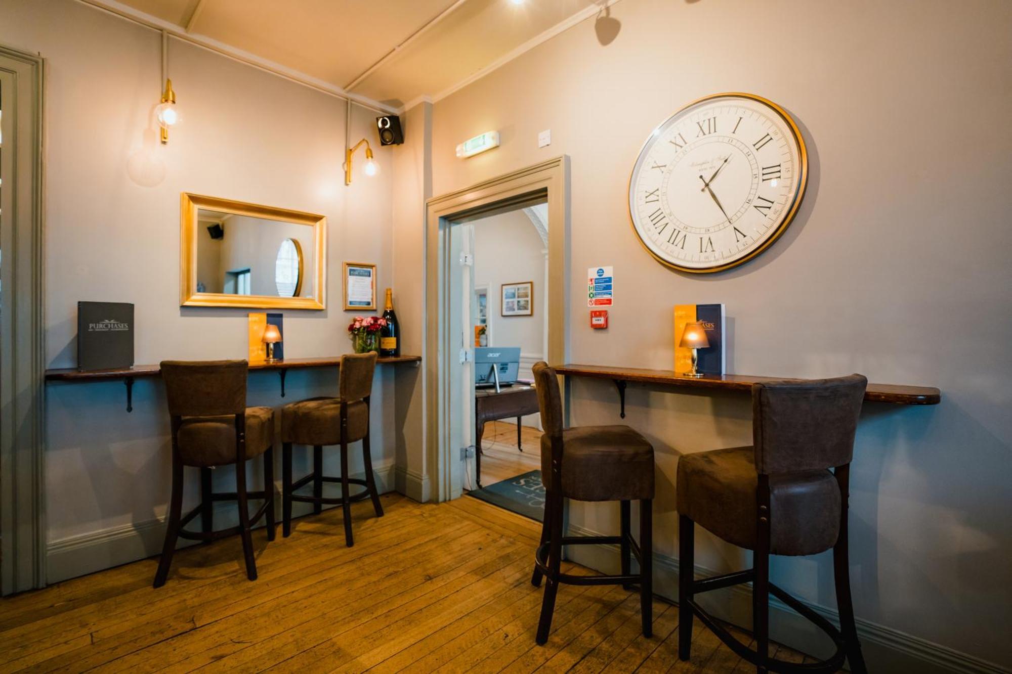 Purchases Restaurant & Accommodation Chichester Esterno foto